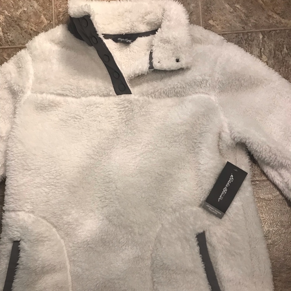 Eddie Bauer white and gray cozy pullover